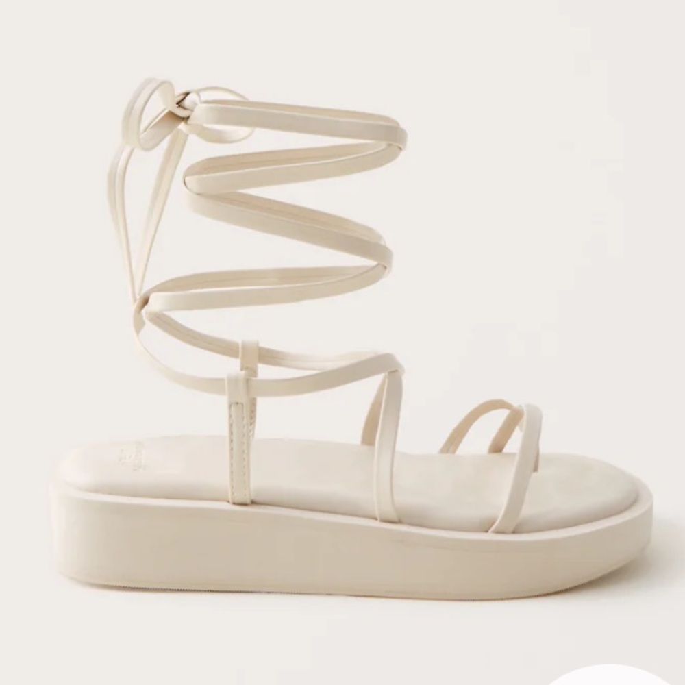 Abercrombie Resort Strappy Platform Sandals in Cream